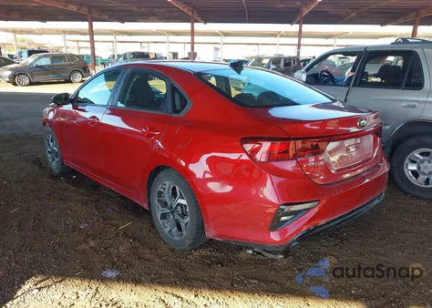 2019 Kia Forte Lxs z USA, uszkodzony, nr VIN 3KPF24AD7KE035657